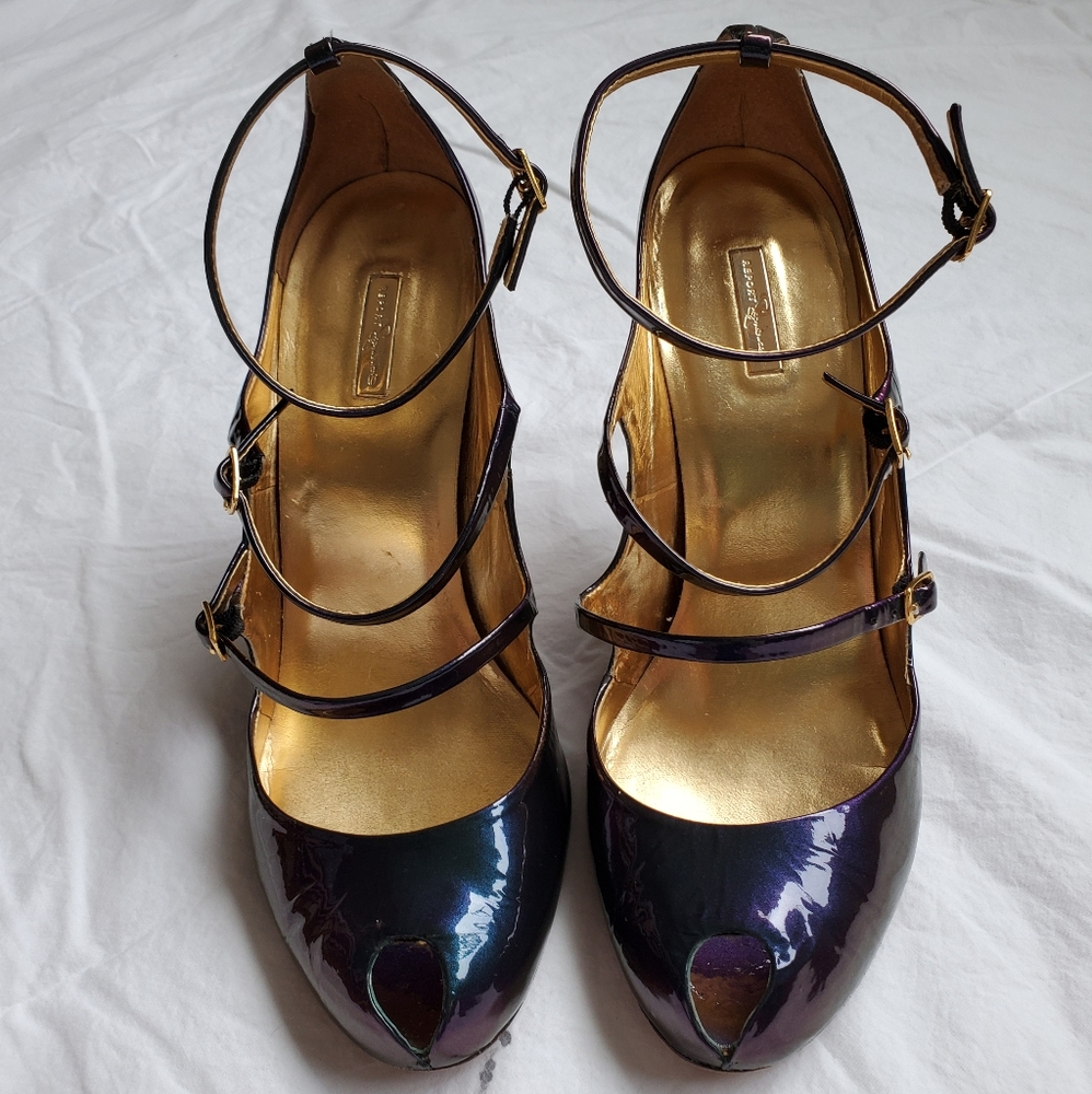 Report Signature Sz 9 Strappy peep toe pumps